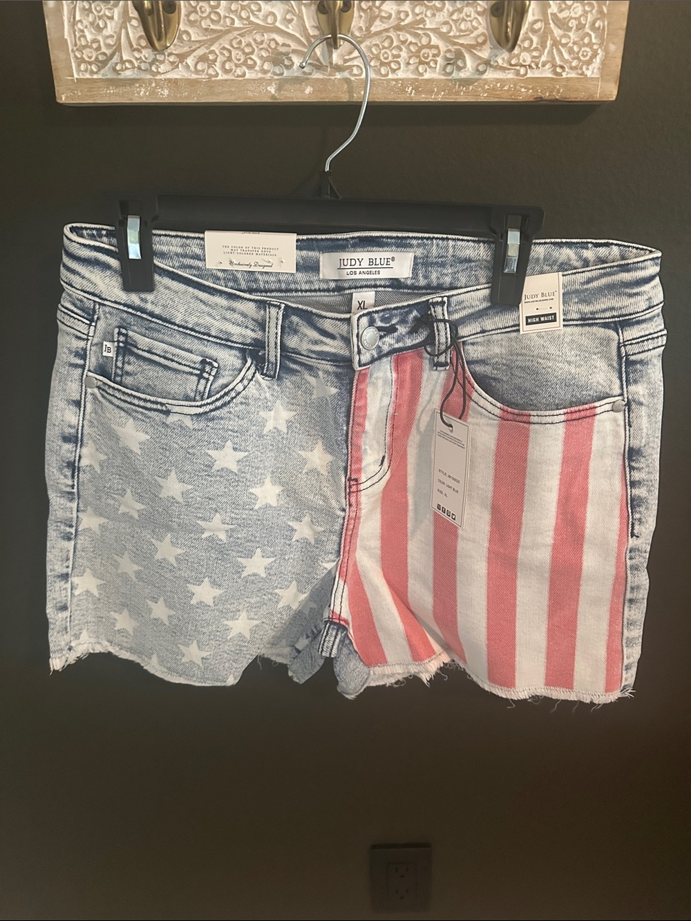 NWT Judy Blue Two-Tone American Flag Denim Shorts - Red & White/Blue
